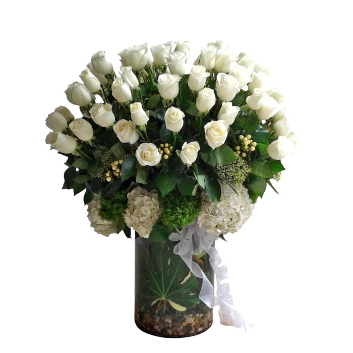 This breathtaking bouquet exudes grace and charm, perfect for commemorating life’s most special moments.